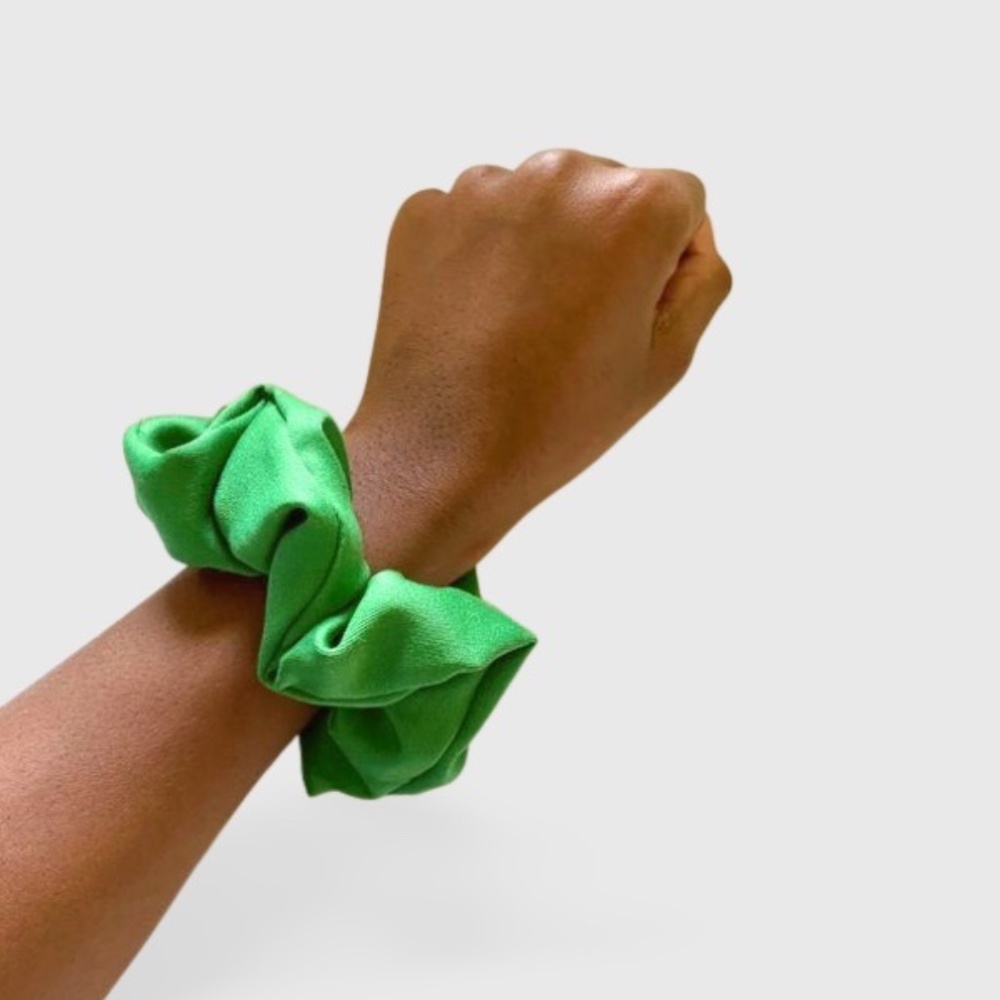 Green plain scrunchy